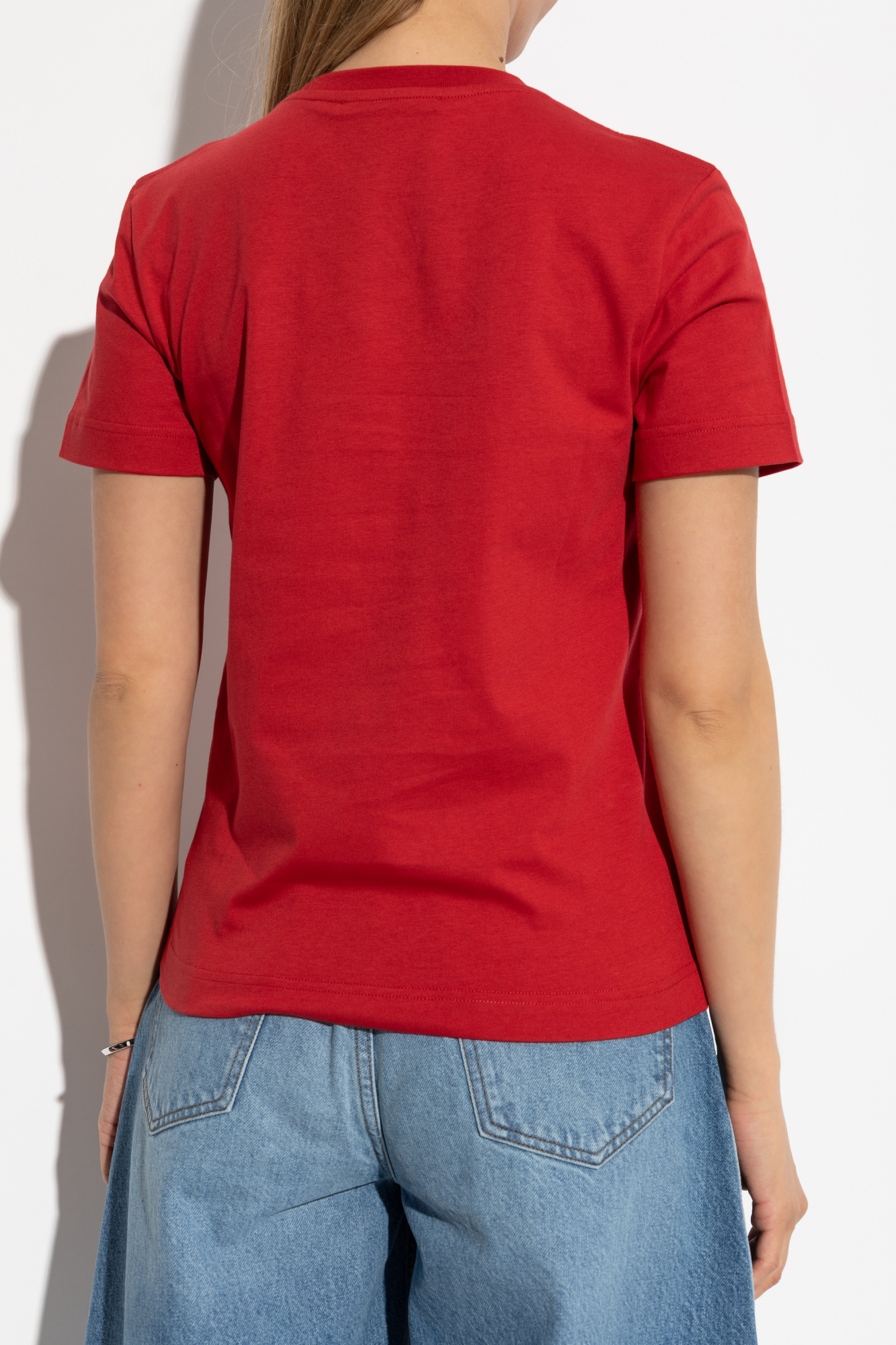 Tシャツ・カットソー JACQUEMUS FW25 T-shirts (25HTSW00550 AJ00029100) Tシャツ・カットソー JACQUEMUS FW25 T-shirts (25HTSW00550